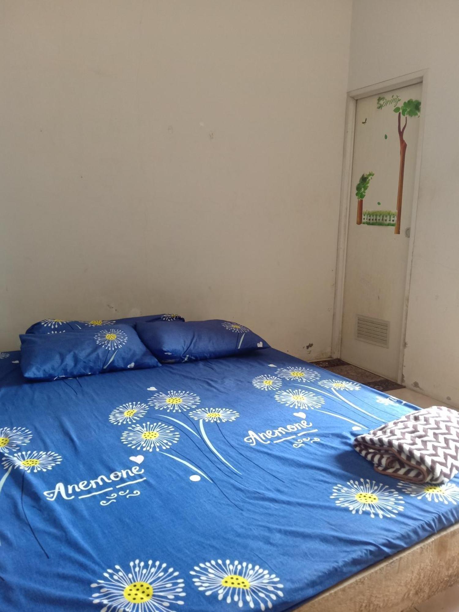 Kost Backpacker Hotel Sidoarjo Exterior foto